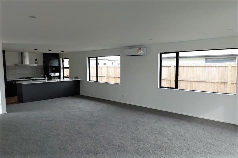 Photo of property in 10 Beckford Way, Rolleston, 7614