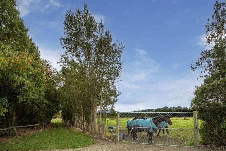 Photo of property in 405 Loburn Terrace Road, Loburn, Rangiora, 7472