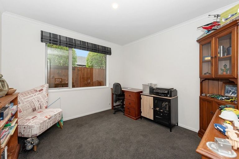 Photo of property in 6 Foxbury Court, Rototuna North, Hamilton, 3210