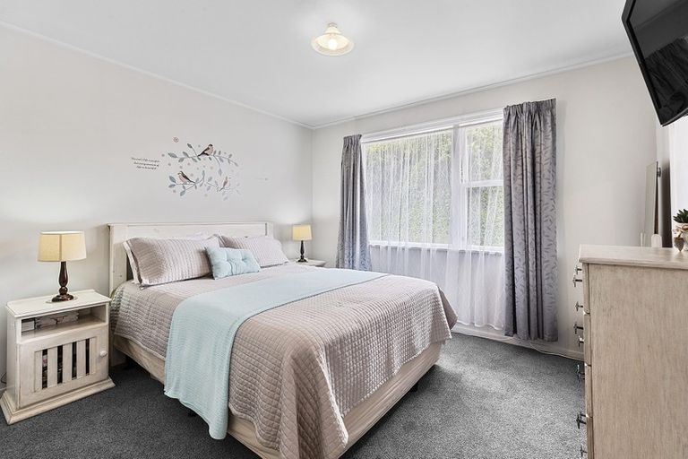 Photo of property in 2a Wilfred Street, Tawa, Wellington, 5028