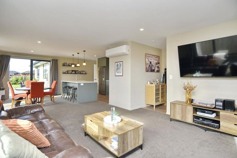 Photo of property in 19 Quinn Crescent, Woodend, 7610