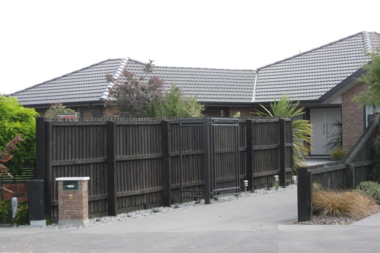Photo of property in 9 Belgrove Place, Parklands, Christchurch, 8083