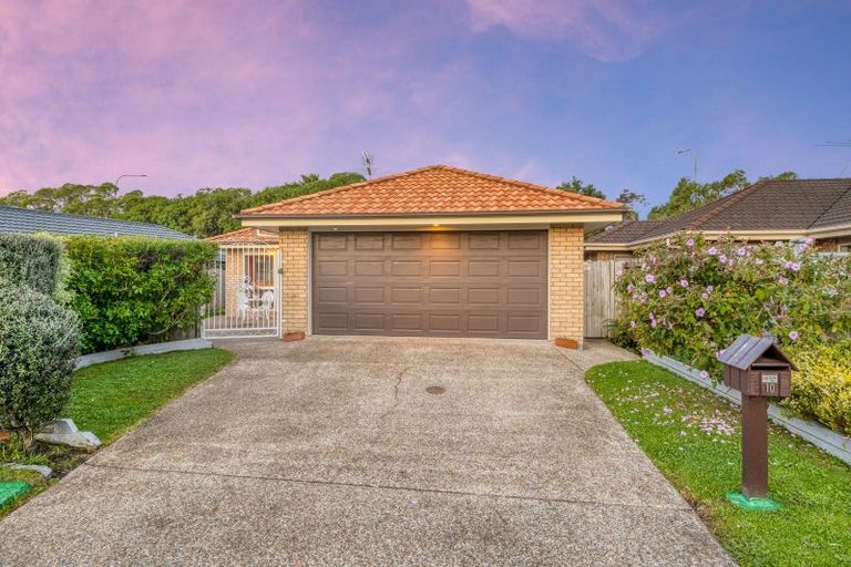 Photo of property in 10 Kilbaha Close, East Tamaki, Auckland, 2013