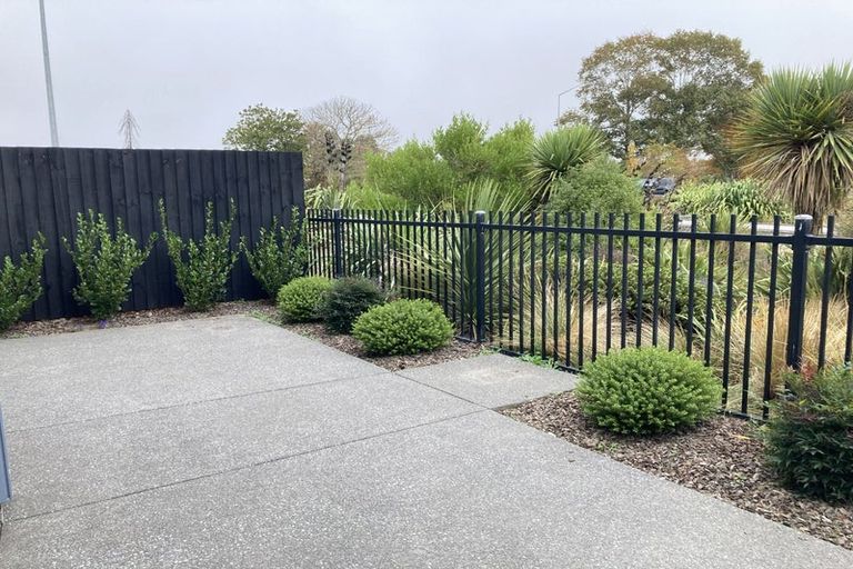 Photo of property in 5 Bellbird Lane, Marshland, Christchurch, 8083