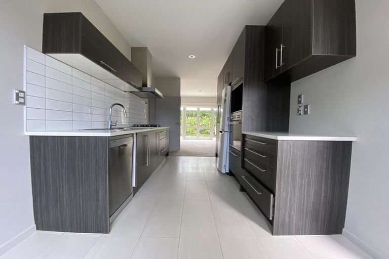 Photo of property in The Rise, 30 Hatfield Place, Albany Heights, Auckland, 0632