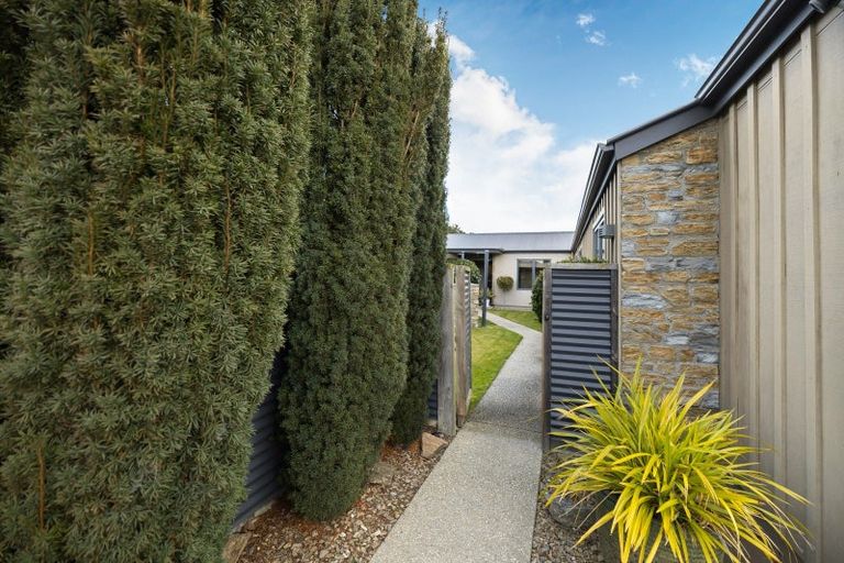 Photo of property in 15 Sunhaven Cove, Cromwell, 9310