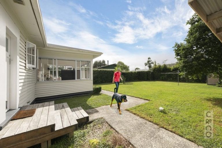 Photo of property in 49 Cambridge Road, Riverhead, 0820