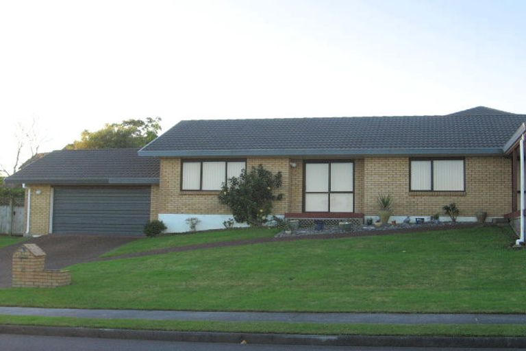 Photo of property in 4 Ferntree Terrace, West Harbour, Auckland, 0618