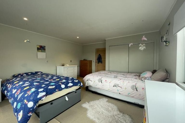 Photo of property in 60 Waiohua Road, Greenlane, Auckland, 1061