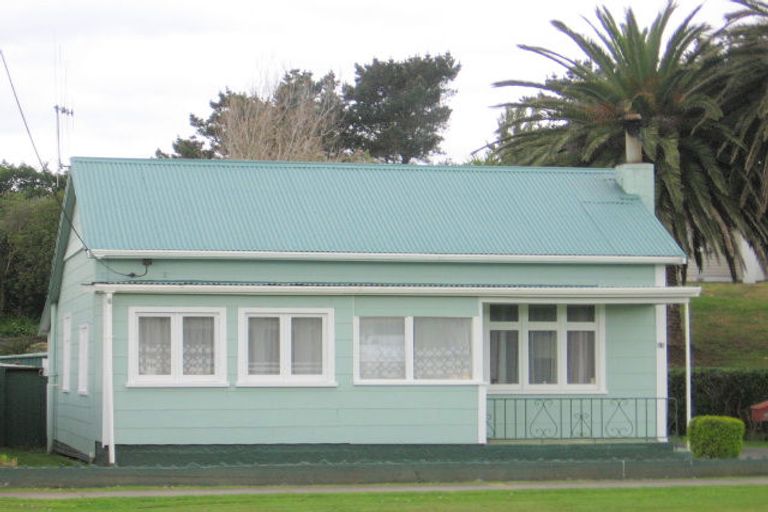 Photo of property in 65 Union Street, Foxton, 4814