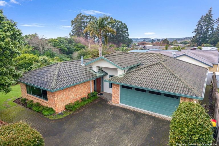 Photo of property in 24 Caulfield Place, Pukehangi, Rotorua, 3015