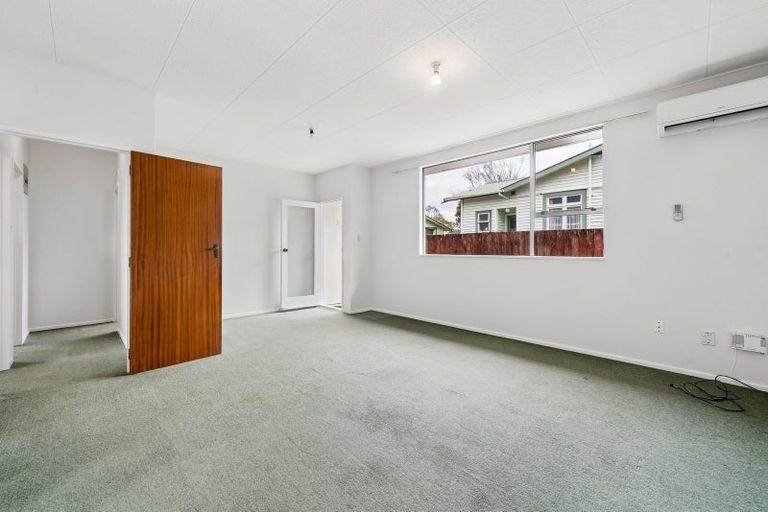 Photo of property in 2/4 Rodney Street, Waiwhetu, Lower Hutt, 5010