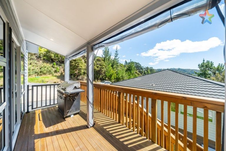 Photo of property in 129 Manuka Street, Stokes Valley, Lower Hutt, 5019