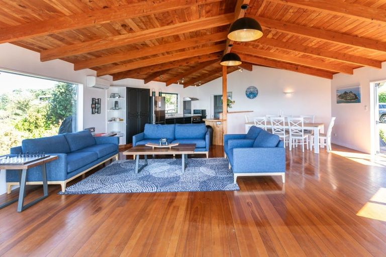 Photo of property in 251 Paku Drive, Tairua, 3508