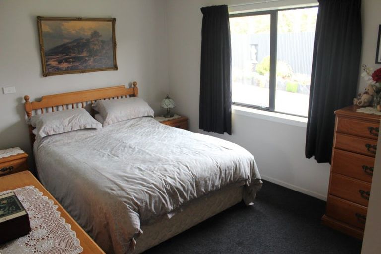 Photo of property in 2 Joll Street, Waitara, 4383