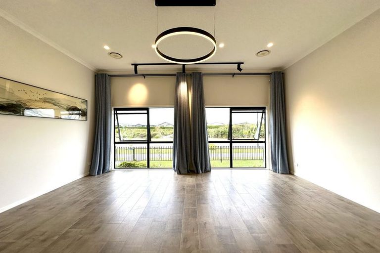 Photo of property in 23 Gemscott Crescent, Huapai, Kumeu, 0810