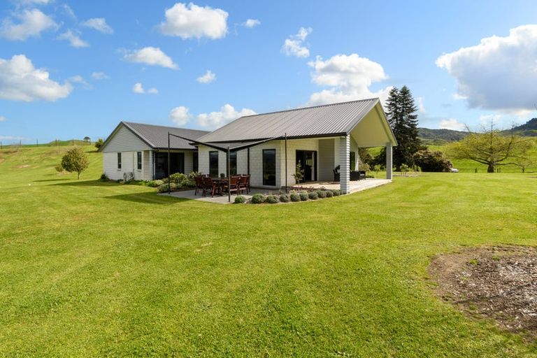 Photo of property in 136b Kumikumi Road, Lower Kaimai, Tauranga, 3171