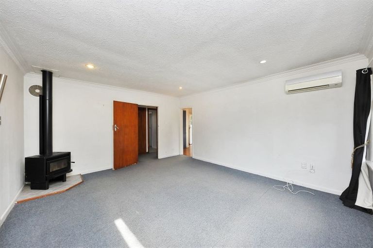 Photo of property in 157 Langdons Road, Northcote, Christchurch, 8052
