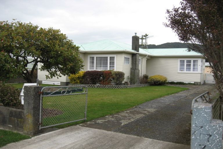Photo of property in 12 Heath Street, Wainuiomata, Lower Hutt, 5014