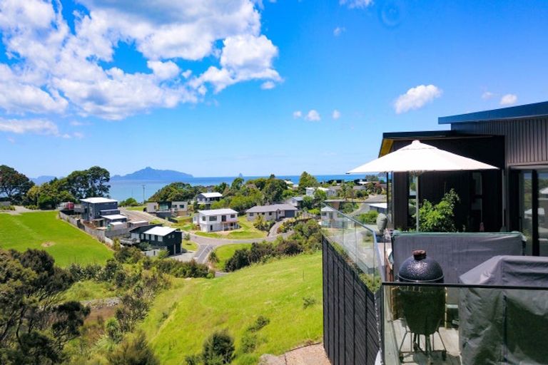 Photo of property in 13 Starlight Place, Langs Beach, 0582