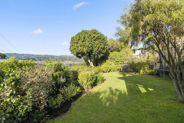 Photo of property in 93 Normandale Road, Normandale, Lower Hutt, 5010