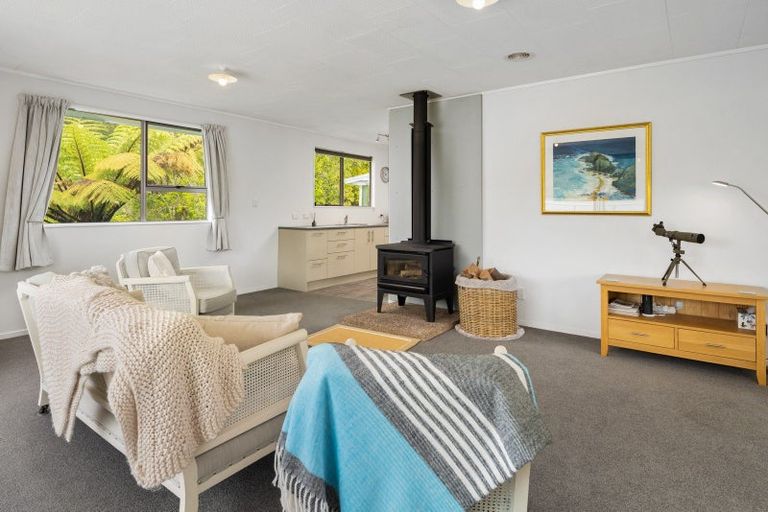 Photo of property in 685 Queen Charlotte Drive, Havelock, Picton, 7281