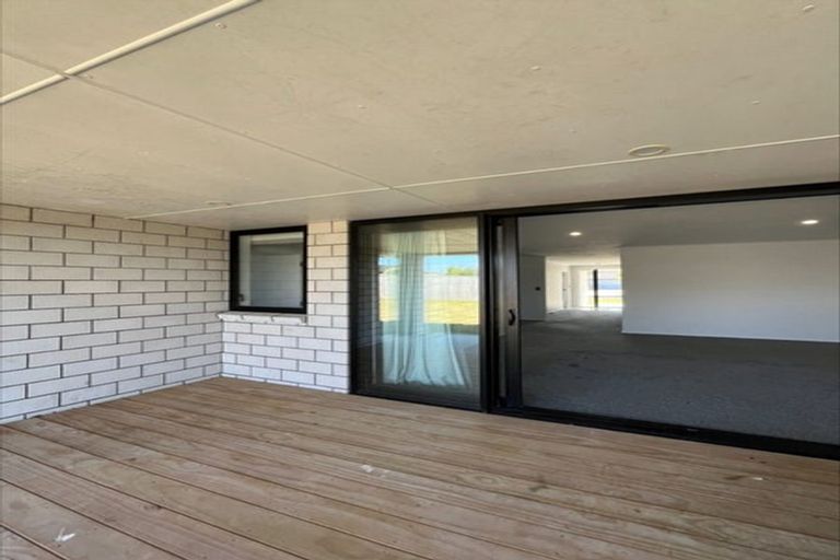 Photo of property in 40 Chardonnay Way, Te Kauwhata, 3710