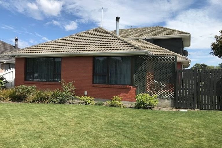 Photo of property in 30 Trafford Street, Harewood, Christchurch, 8051