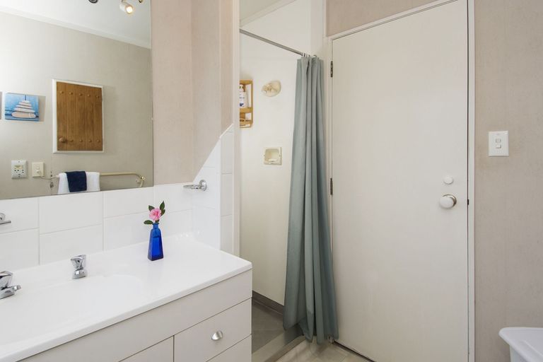 Photo of property in 14 Corinna Street, Welcome Bay, Tauranga, 3112