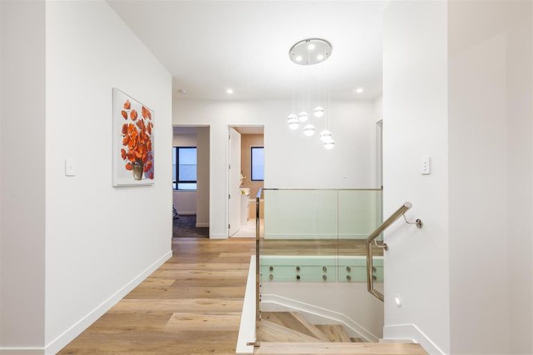 Photo of property in 34 Takurua Terrace, Orewa, 0931