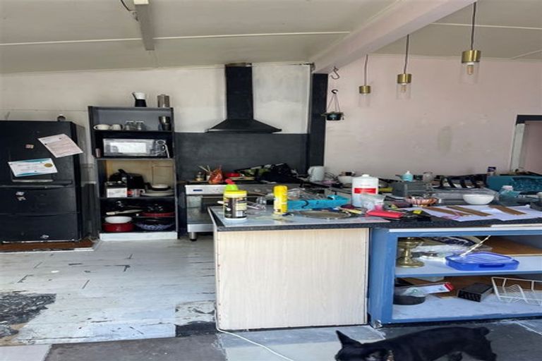 Photo of property in 6 High Street, Hawera, 4610