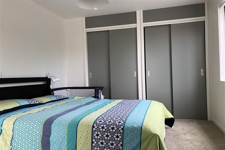 Photo of property in 76 Brougham Street, Mount Victoria, Wellington, 6011