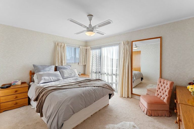 Photo of property in 36 Simcox Street, Otaki Beach, Otaki, 5512