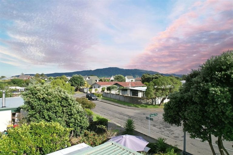 Photo of property in 9a Olive Terrace, Paraparaumu Beach, Paraparaumu, 5032