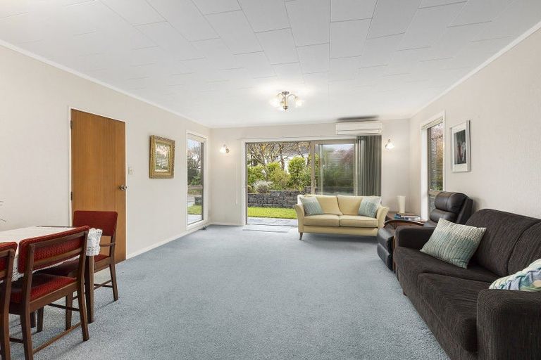 Photo of property in 2/13 Spiers Street, Karori, Wellington, 6012