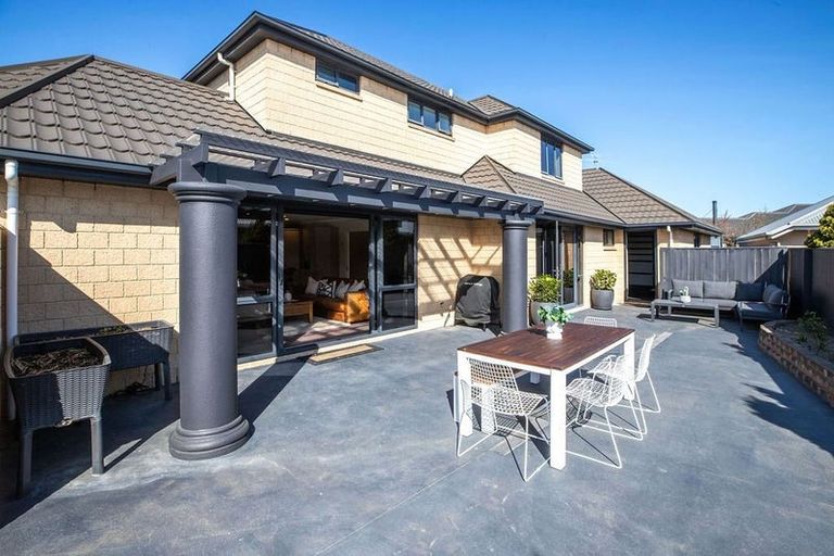 Photo of property in 2 Armour Place, Halswell, Christchurch, 8025