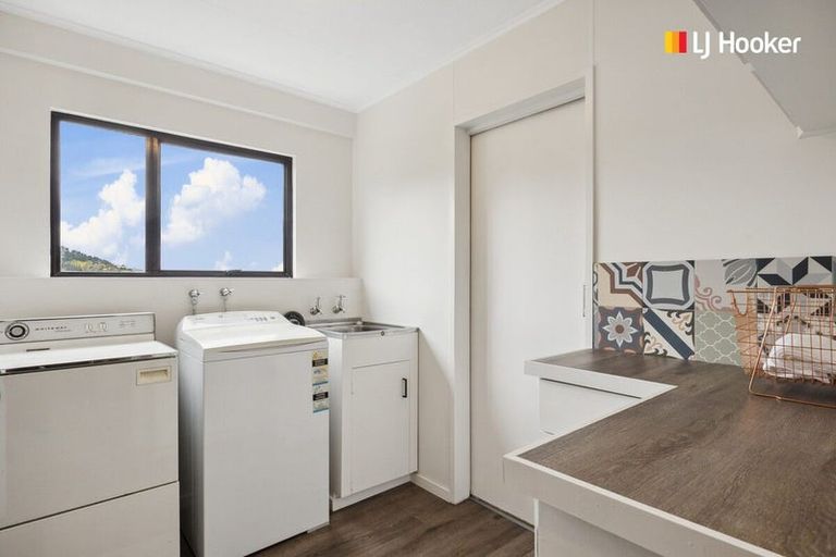 Photo of property in 19 District Road, Roseneath, Port Chalmers, 9023