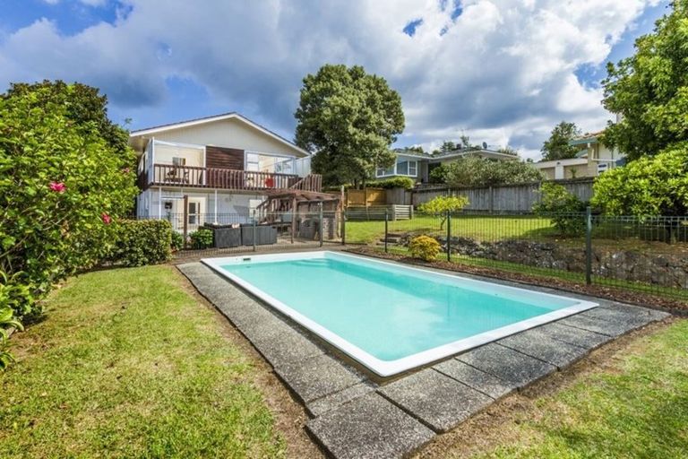 Photo of property in 6 Northgrove Avenue, Hillcrest, Auckland, 0627