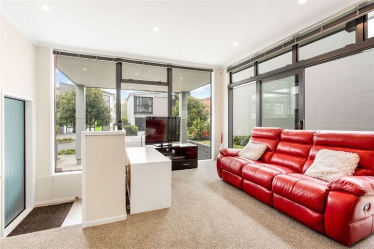 Photo of property in 12 Liquidambar Drive, Hobsonville, Auckland, 0616