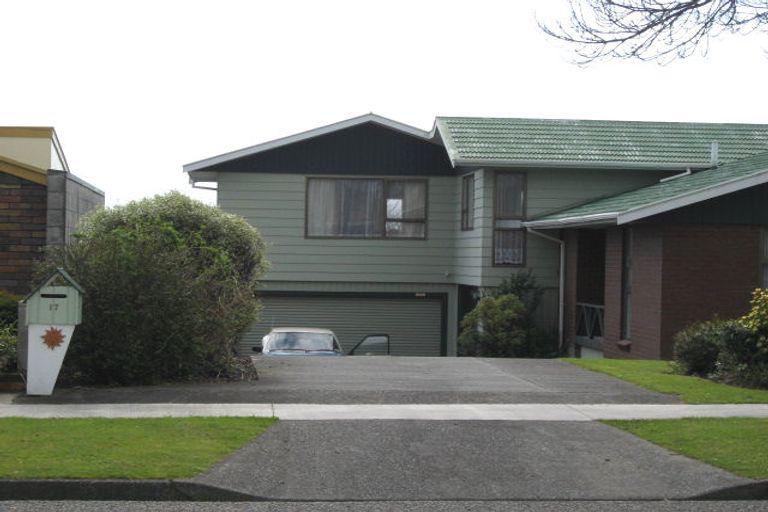 Photo of property in 17 Churchill Street, Levin, 5510