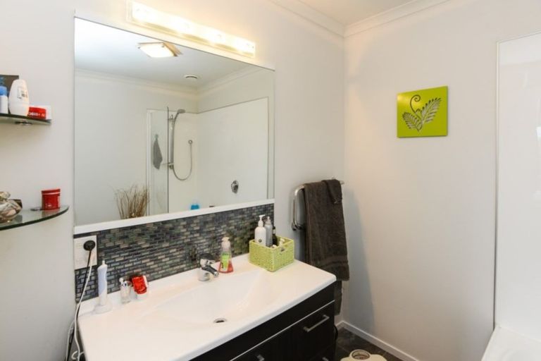 Photo of property in 398 Southland Place, Raureka, Hastings, 4120