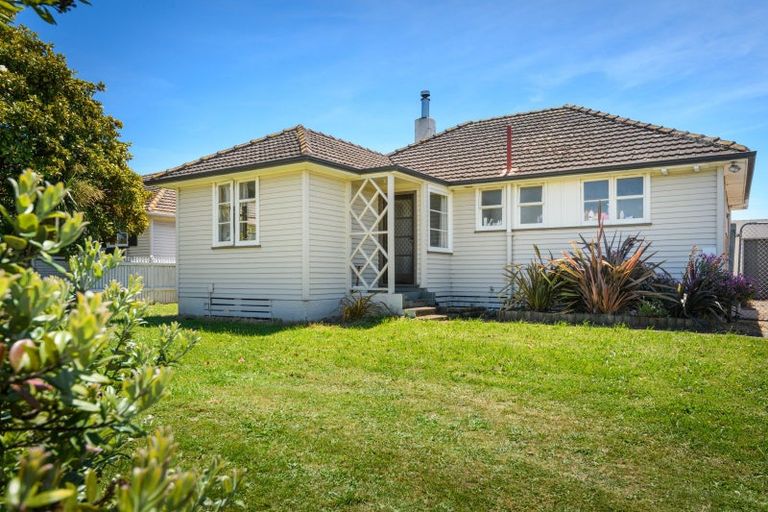 Photo of property in 5 Clyde Crescent, Roslyn, Palmerston North, 4414