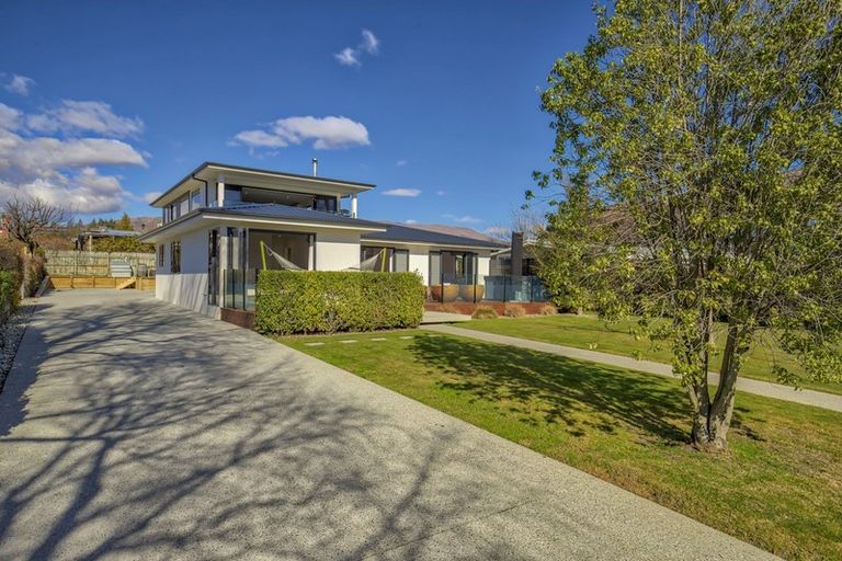 Photo of property in 156 Upton Street, Wanaka, 9305