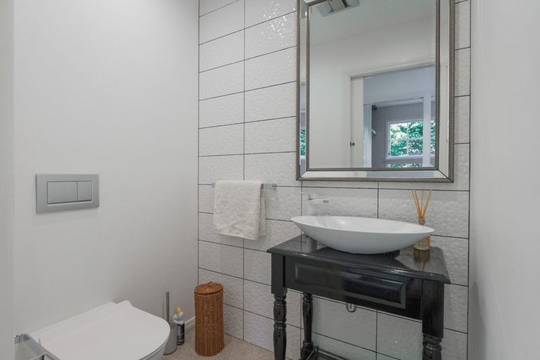 Photo of property in 96 Glandovey Road, Fendalton, Christchurch, 8052