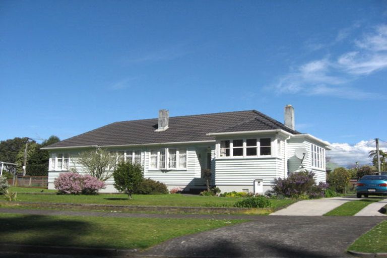 Photo of property in 32 Kaimata Street, Brooklands, New Plymouth, 4310