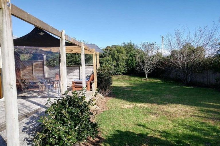 Photo of property in 19 Cumming Street, Okato, 4335