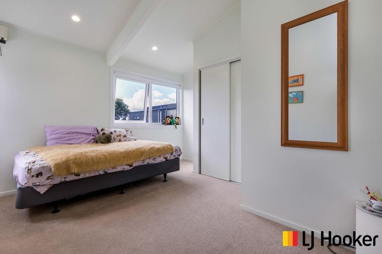 Photo of property in 112 Elliot Street, Pahurehure, Papakura, 2113