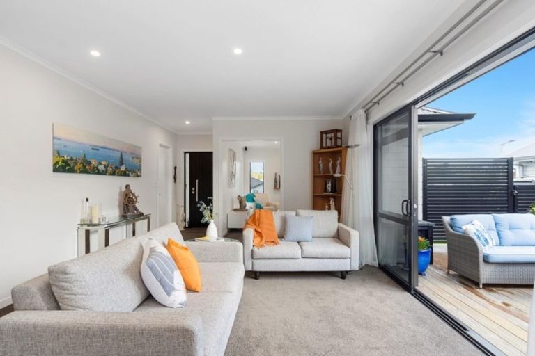 Photo of property in 23 Puhirake Crescent, Pyes Pa, Tauranga, 3112