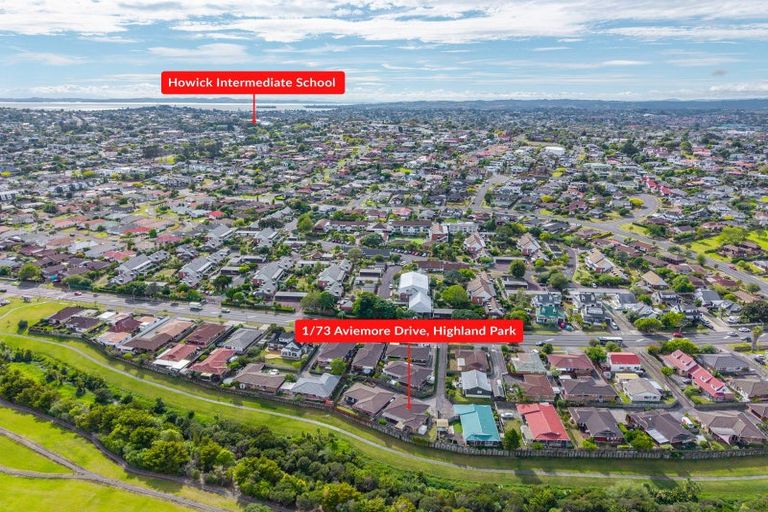 Photo of property in 1/73 Aviemore Drive, Highland Park, Auckland, 2010