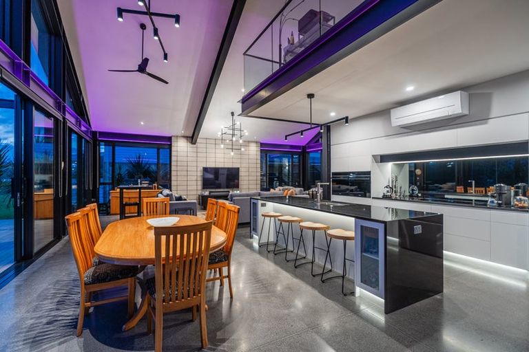 Photo of property in 112 Ti Kouka Crescent, Matarangi, Whitianga, 3592